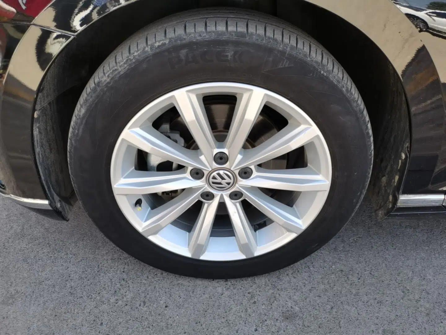 Volkswagen Magotan 2019 330TSI DSG Leading Edition China V Standard — миниатюра 10