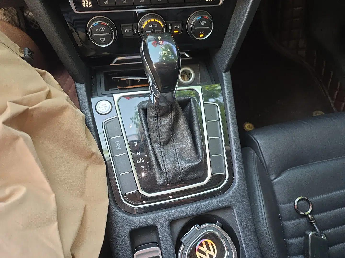 Volkswagen Magotan 2019 330TSI DSG Luxury Version China VI Standard — миниатюра 14