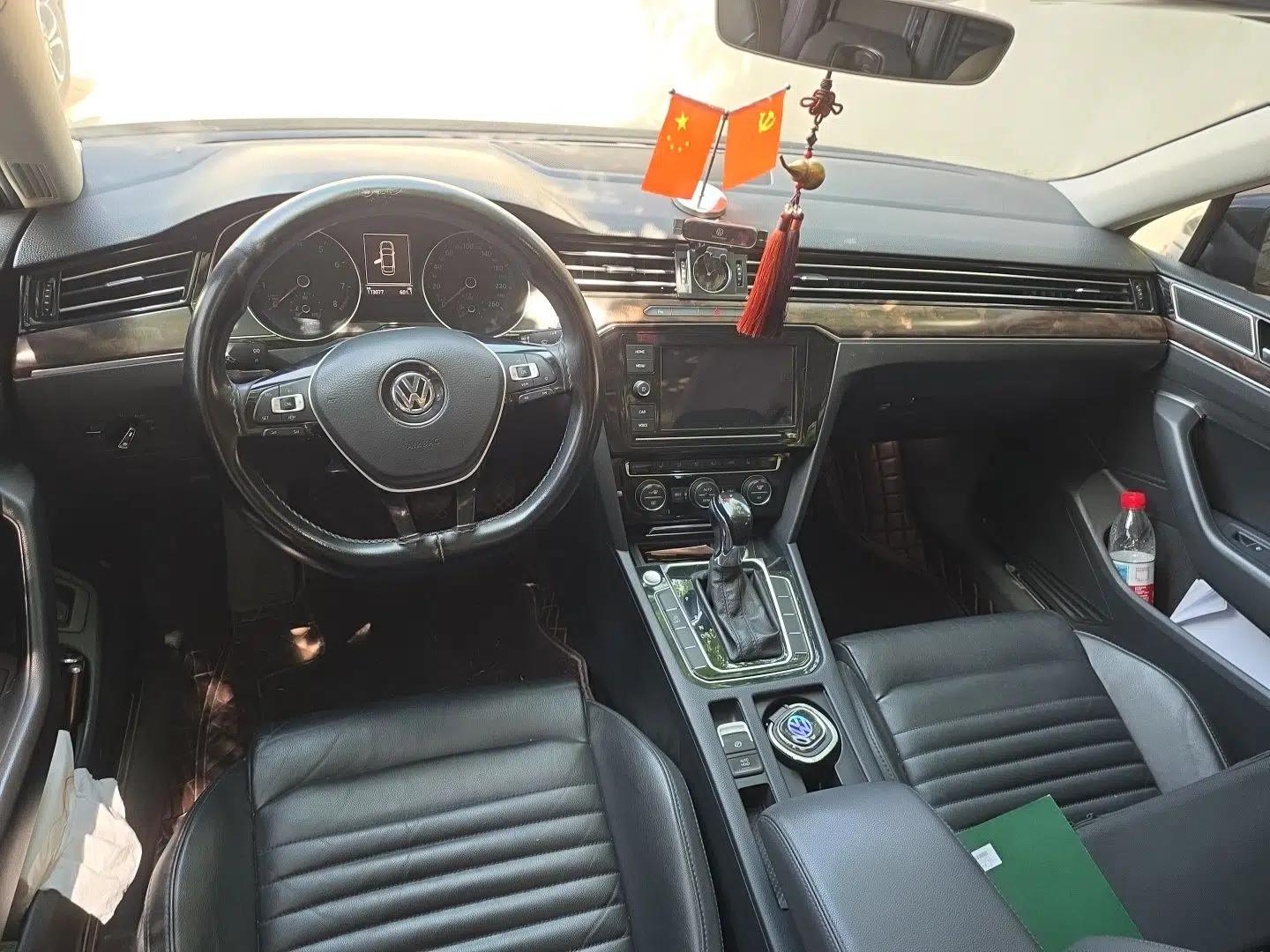Volkswagen Magotan 2019 330TSI DSG Luxury Version China VI Standard — миниатюра 9