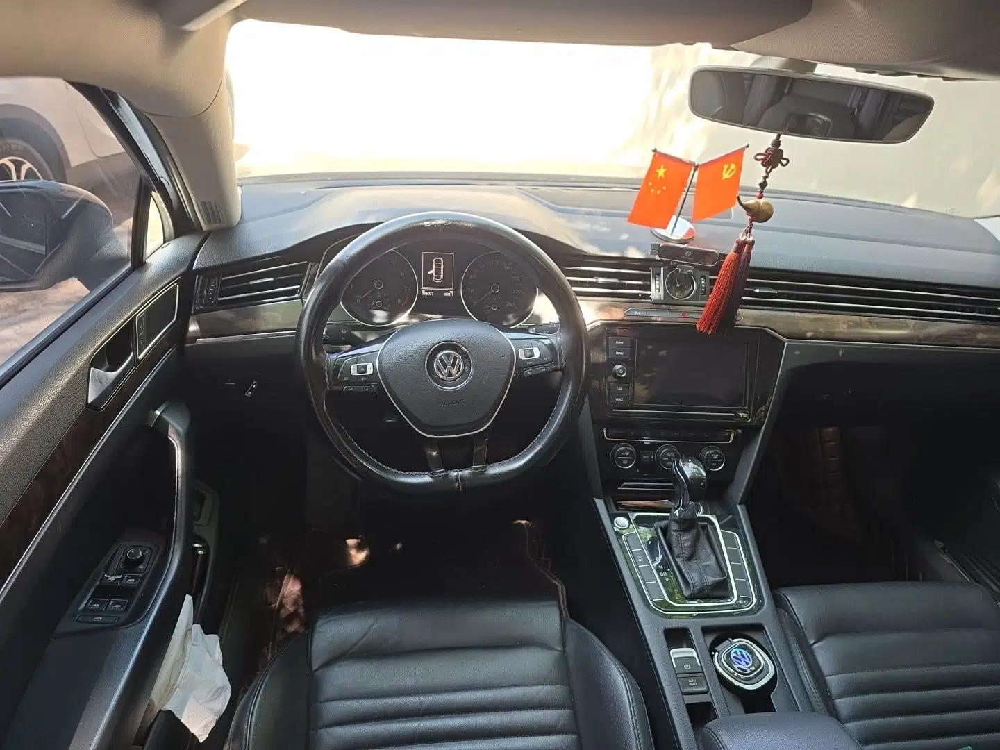 Volkswagen Magotan 2019 330TSI DSG Luxury Version China VI Standard — миниатюра 10