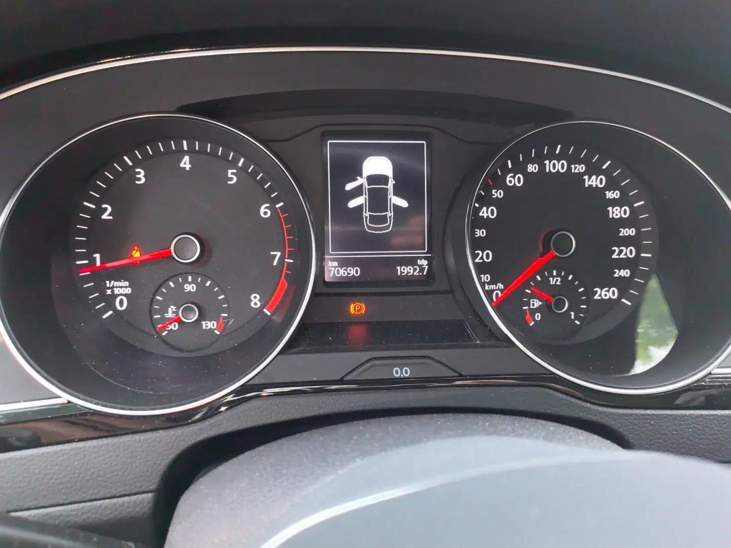 Volkswagen Magotan 2020 330TSI DSG Leading Model — миниатюра 11