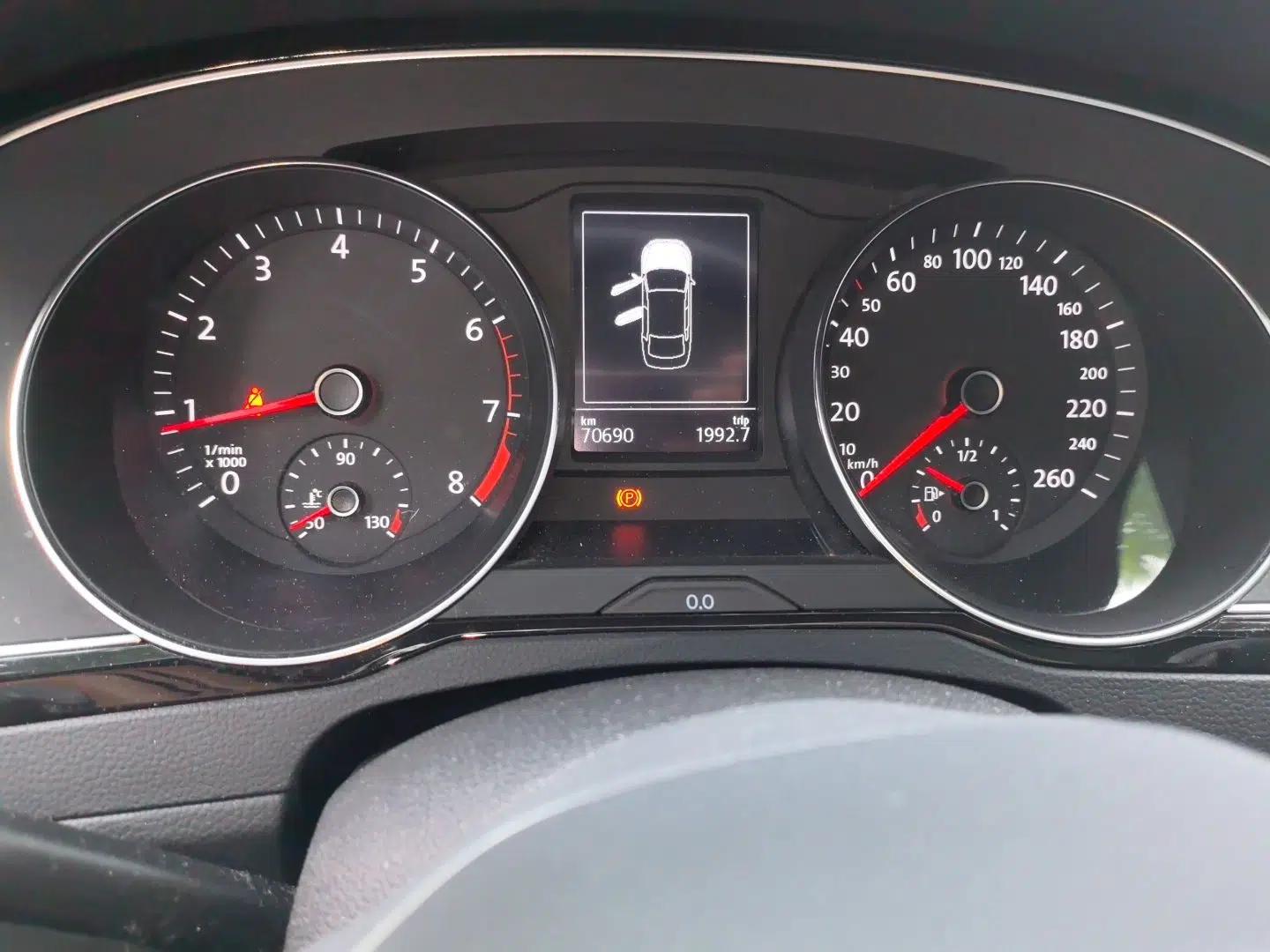 Volkswagen Magotan 2020 330TSI DSG Leading Model — миниатюра 12