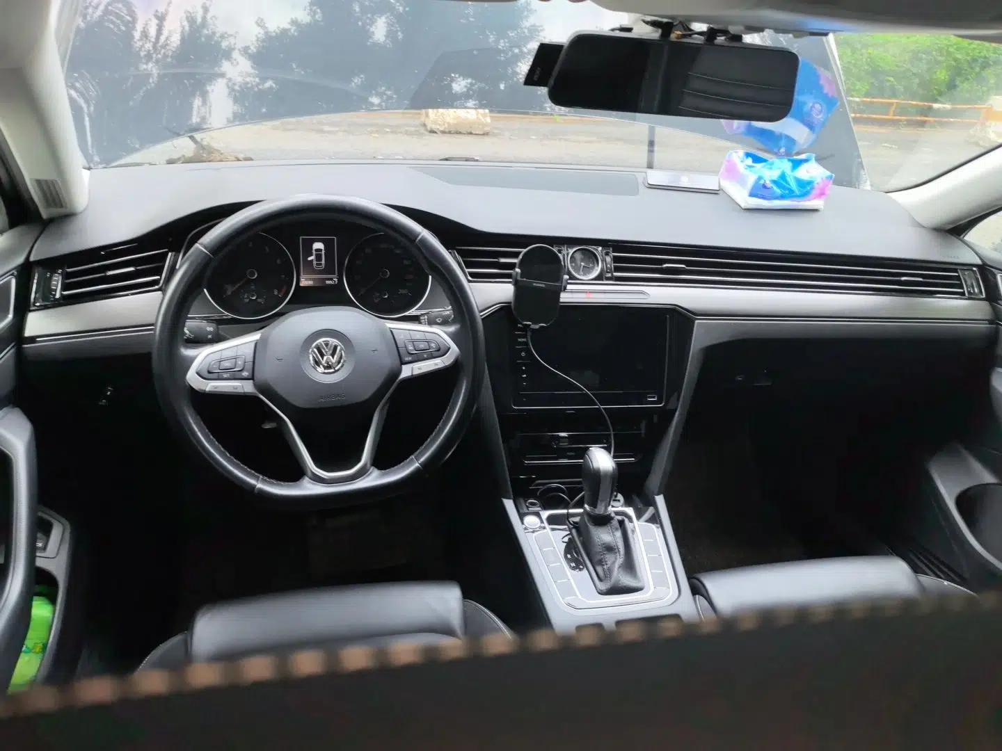 Volkswagen Magotan 2020 330TSI DSG Leading Model — миниатюра 9