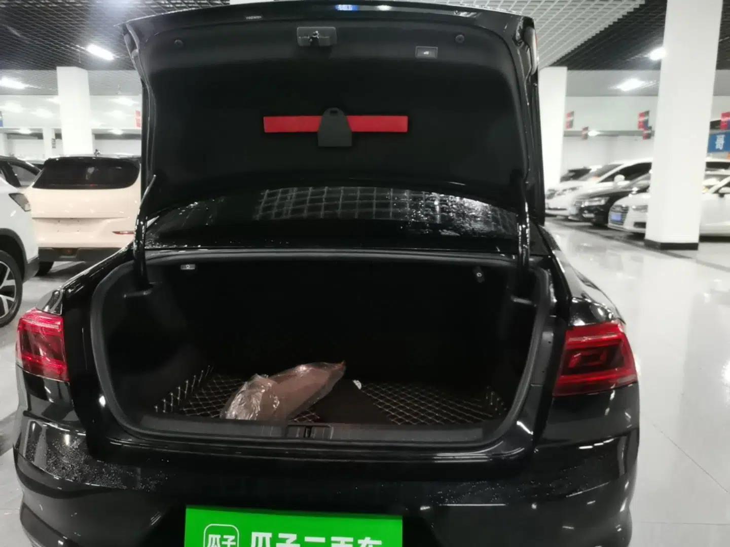 Volkswagen Magotan 2020 380TSI DSG Luxury Version — миниатюра 22
