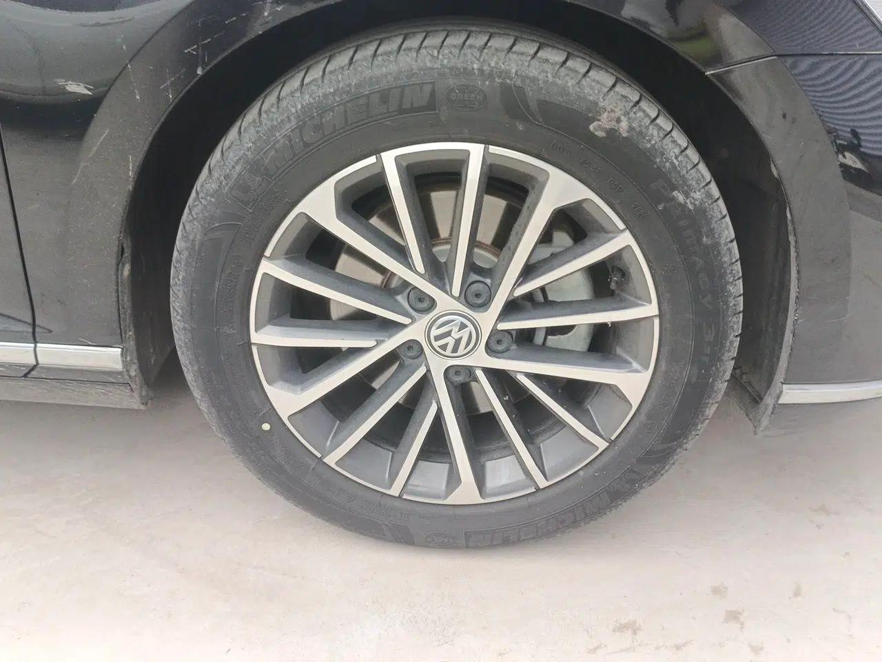Volkswagen Magotan 2020 330TSI DSG Luxury Edition — миниатюра 8