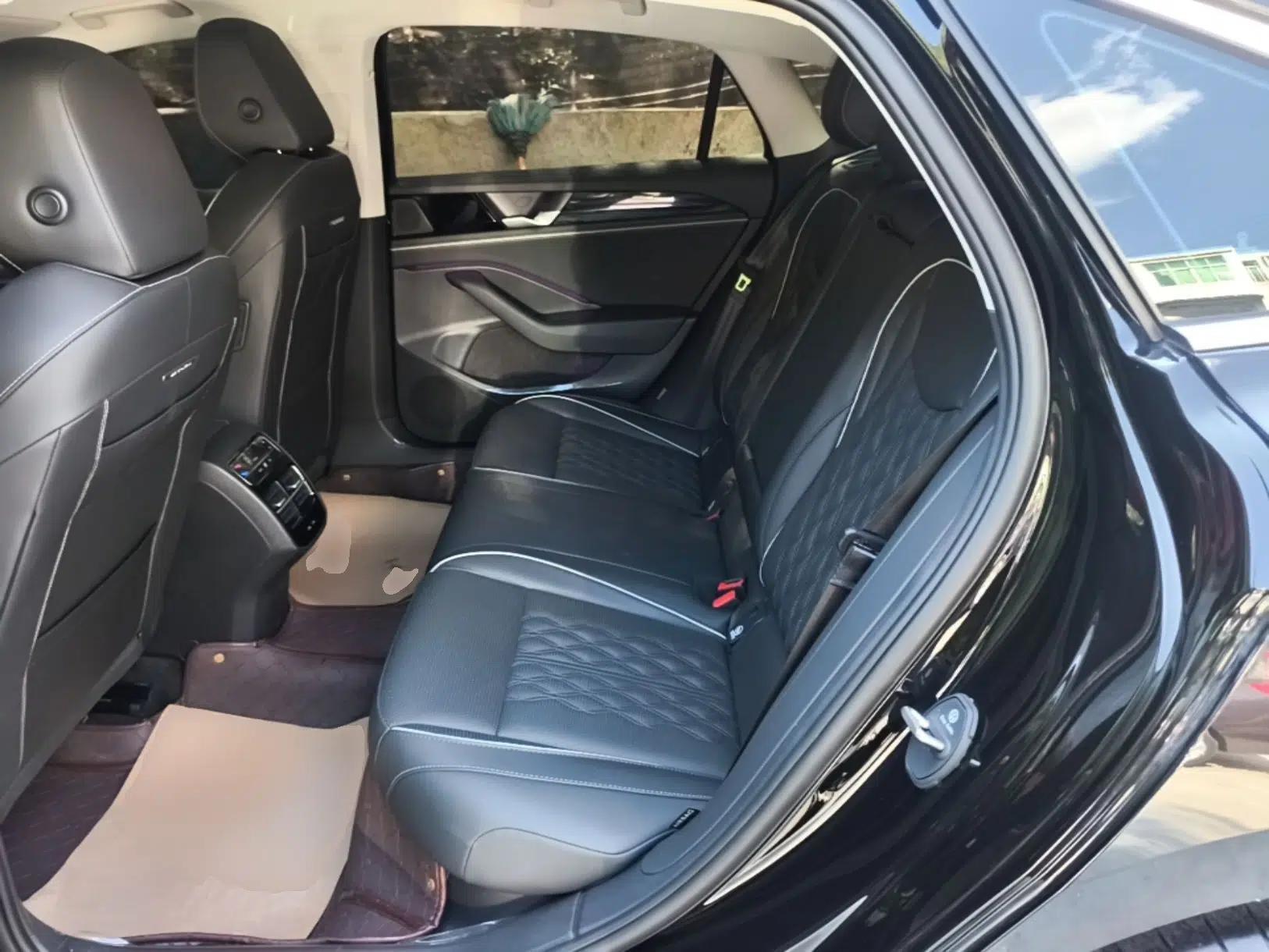 Volkswagen Magotan 2024 380TSI DSG Prestige Edition DaMai Package — миниатюра 25