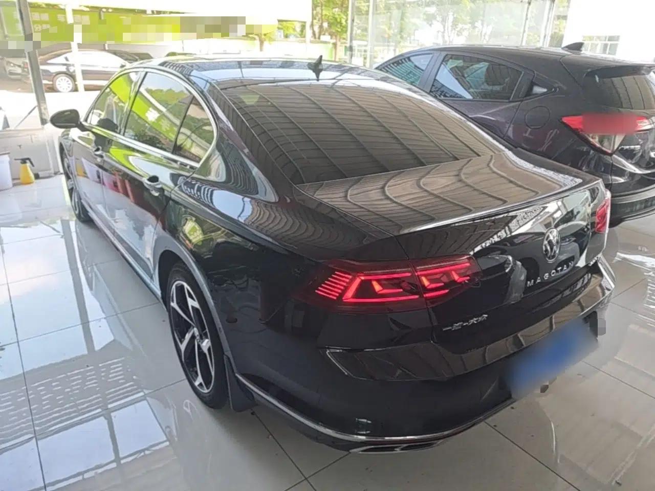 Volkswagen Magotan 2023 2 Million Units Limited-Edition 380TSI DSG Flagship Version — миниатюра 13