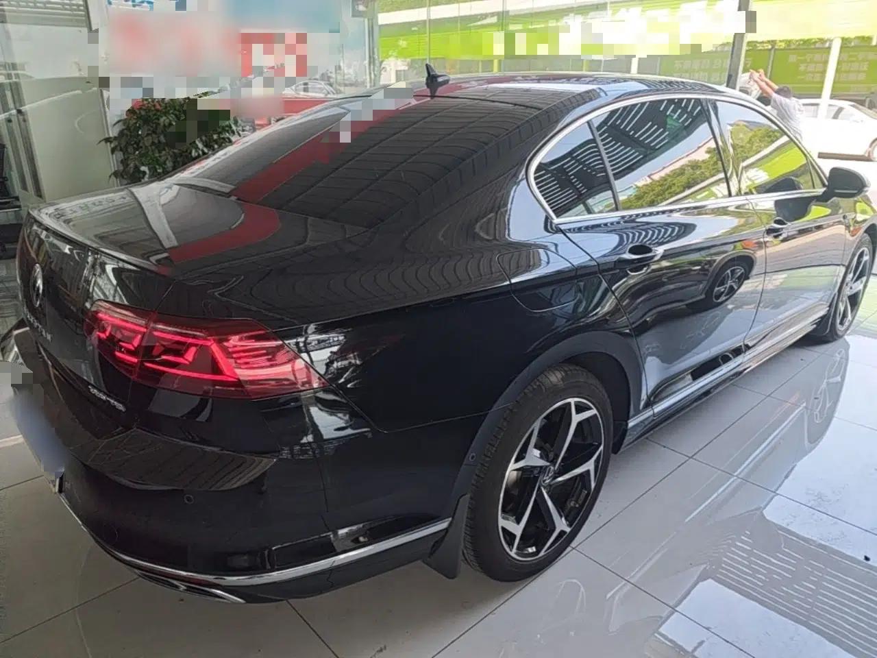 Volkswagen Magotan 2023 2 Million Units Limited-Edition 380TSI DSG Flagship Version — миниатюра 6