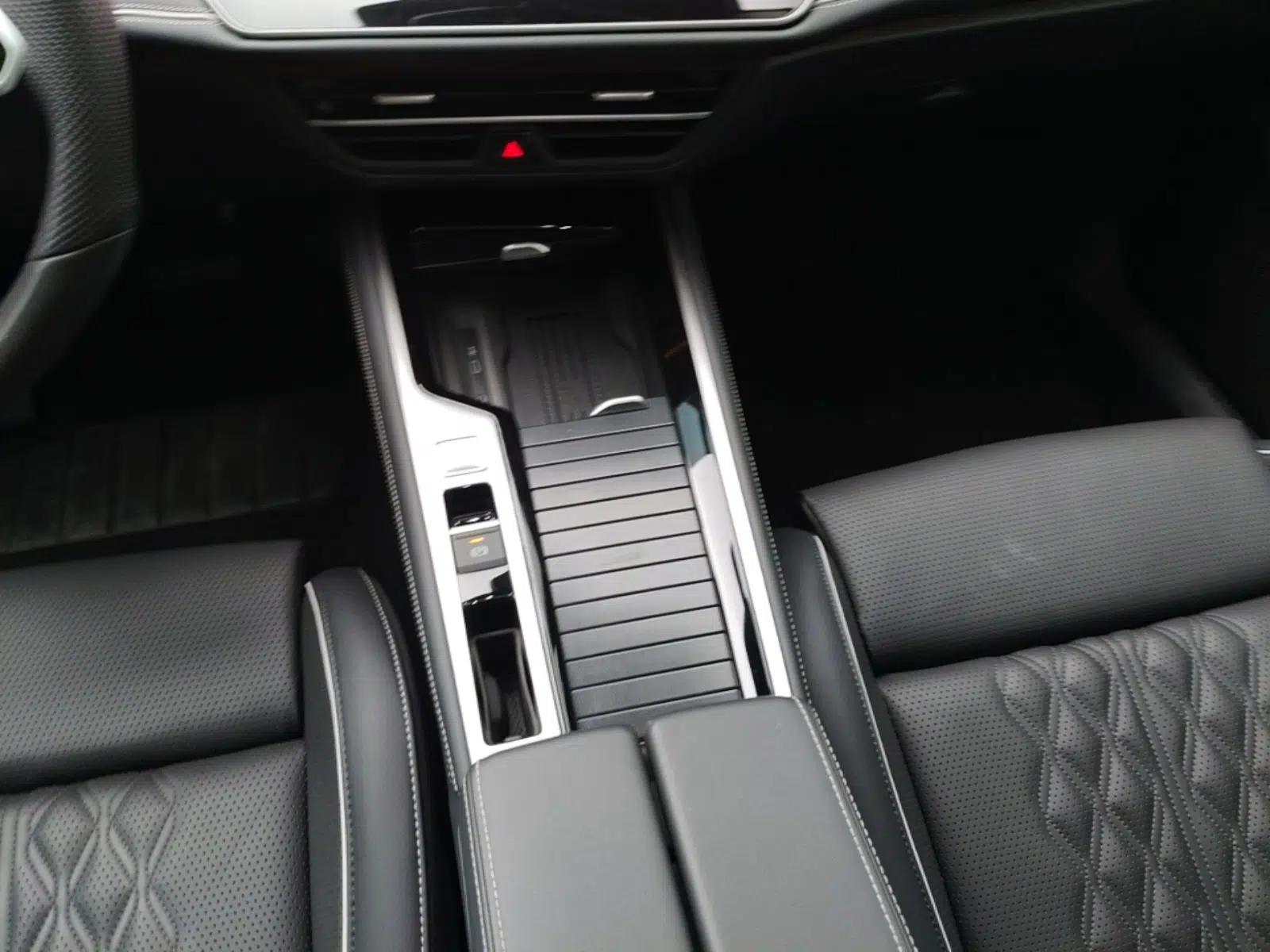 Volkswagen Magotan 2024 380TSI DSG Ultimate Edition — миниатюра 21