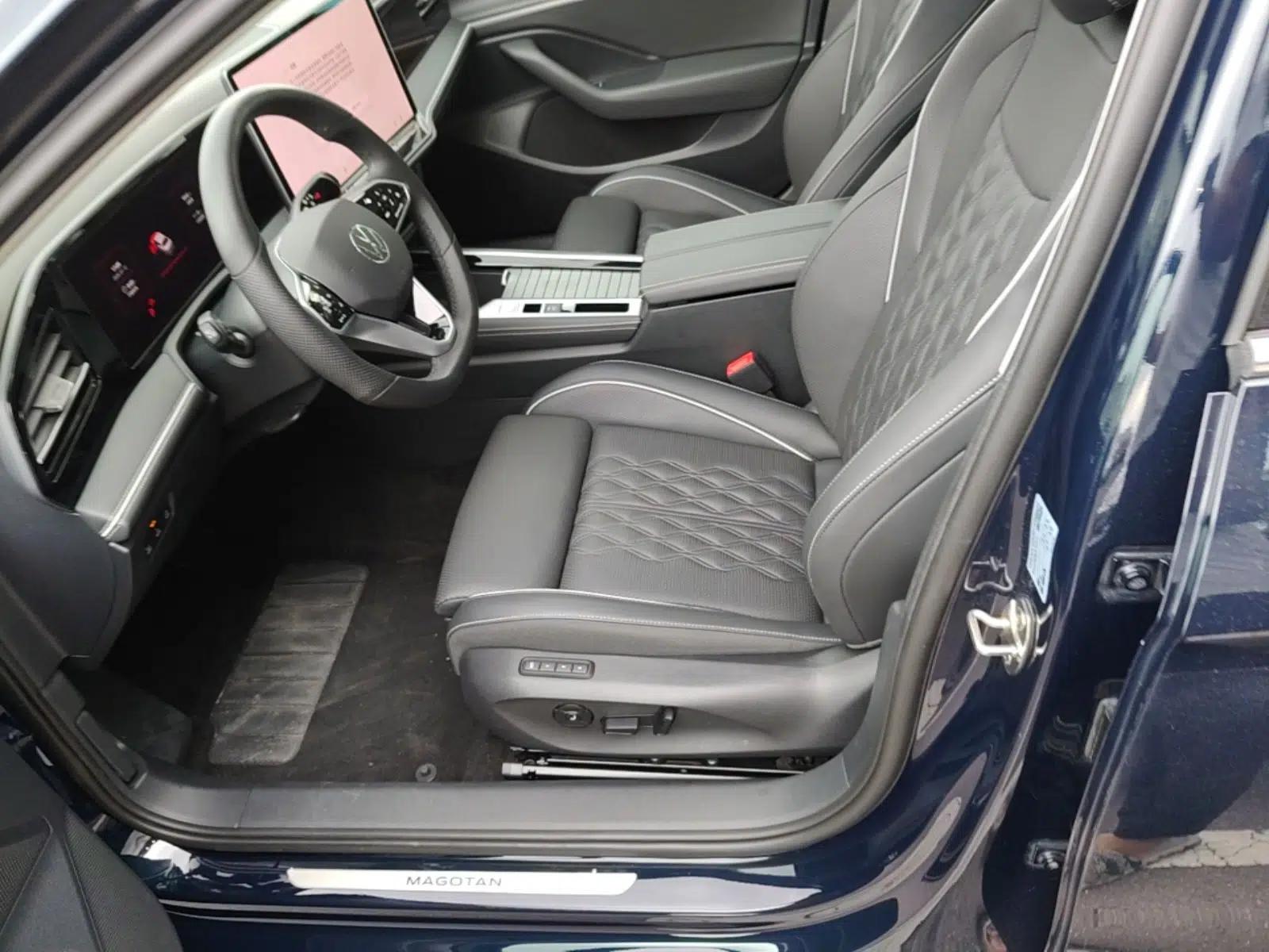 Volkswagen Magotan 2024 380TSI DSG Ultimate Edition — миниатюра 22