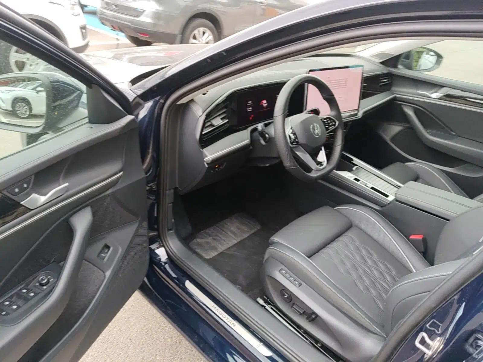 Volkswagen Magotan 2024 380TSI DSG Ultimate Edition — миниатюра 23