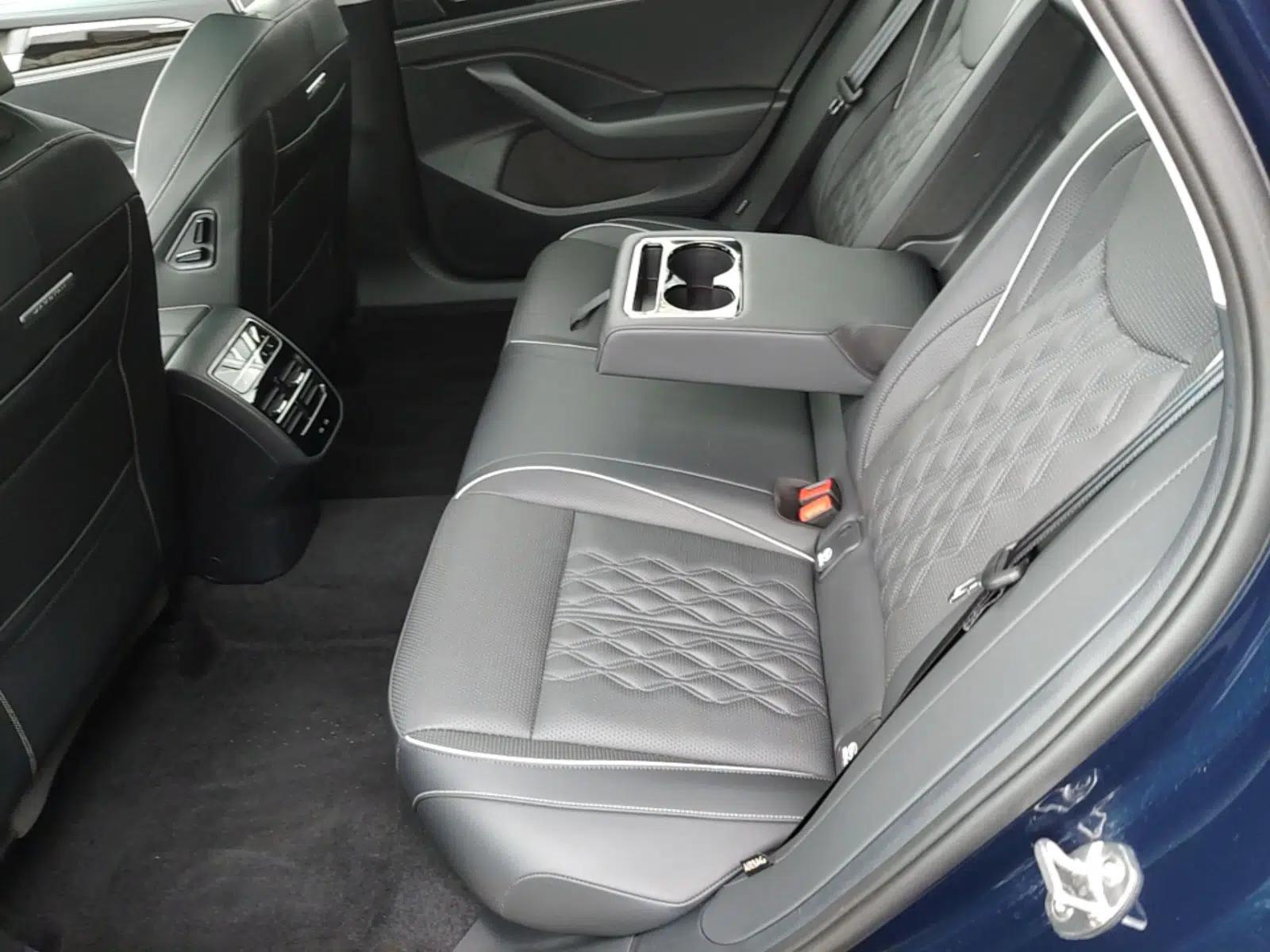 Volkswagen Magotan 2024 380TSI DSG Ultimate Edition — миниатюра 25
