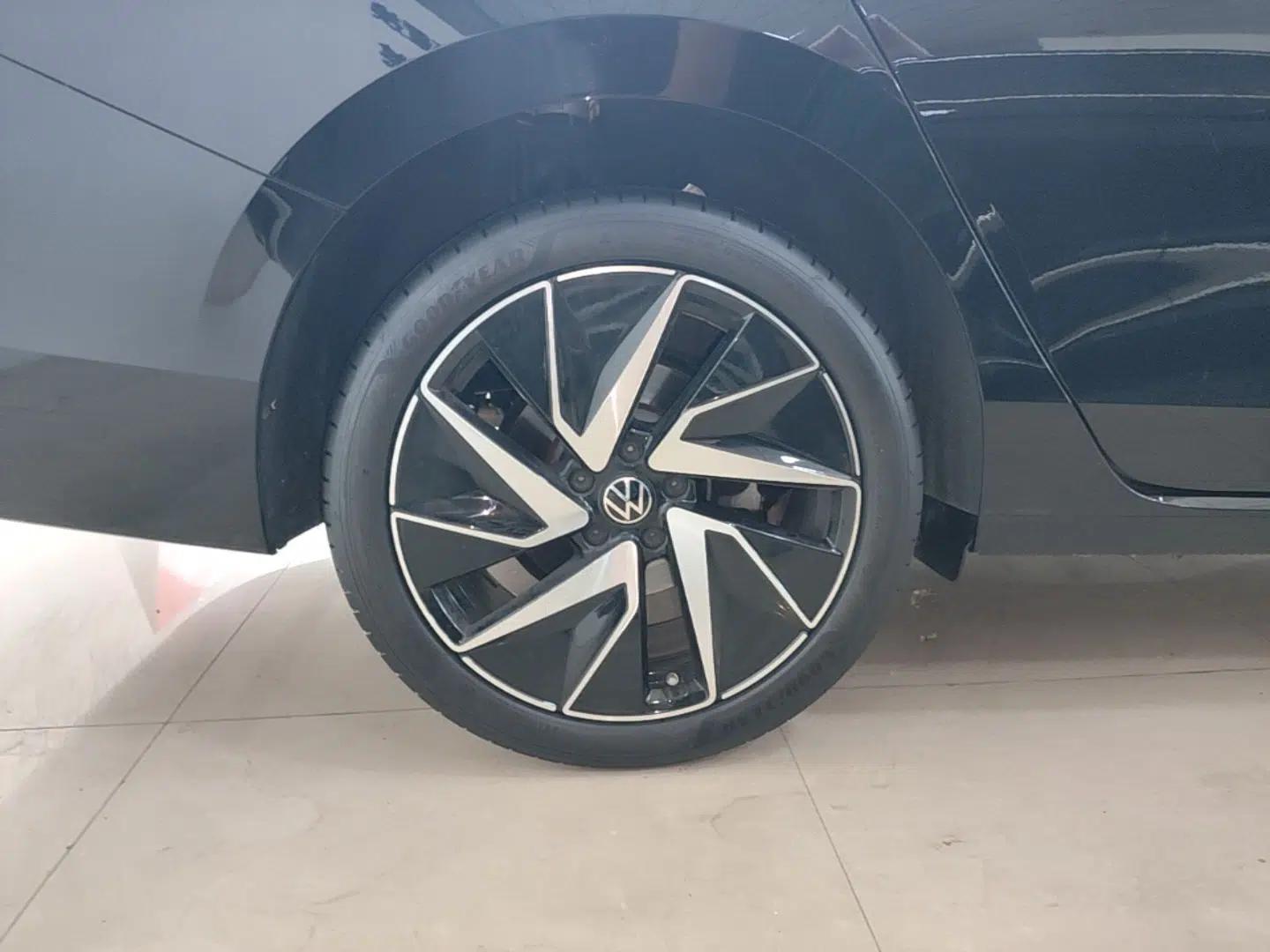 Volkswagen Magotan 2024 380TSI DSG Prestige Edition DaMai Package — миниатюра 11