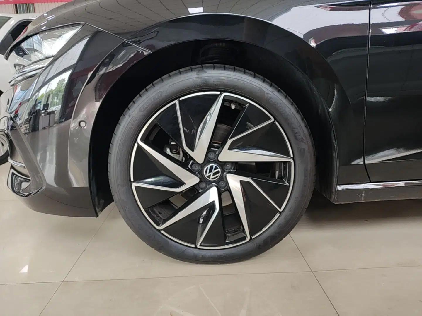 Volkswagen Magotan 2024 380TSI DSG Prestige Edition DaMai Package — миниатюра 10
