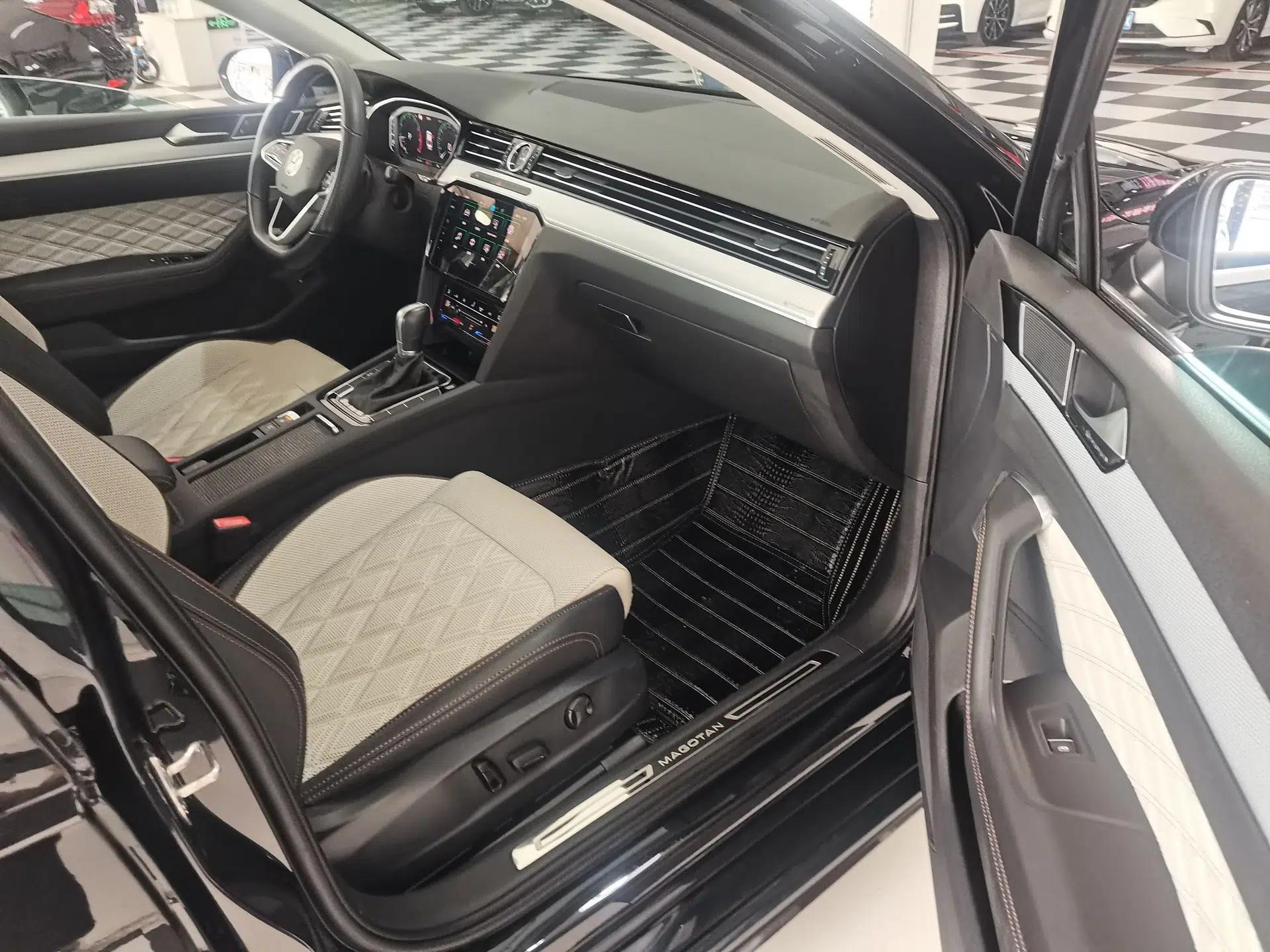 Volkswagen Magotan 2023 2 Million Units Commemorative Edition 330TSI DSG Luxury Version — миниатюра 18