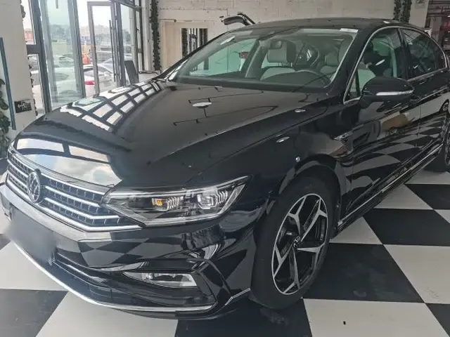 Volkswagen Magotan 2023 2 Million Units Commemorative Edition 330TSI DSG Luxury Version