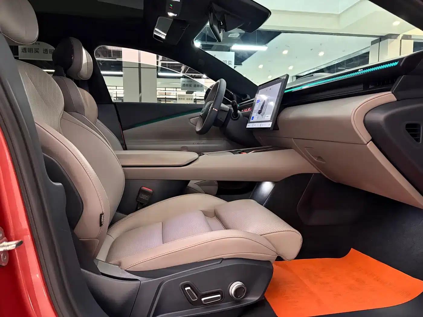 Lynk & Co Z10 2024 Model 95kWh 702km AWD Intelligent Driving Ultra — миниатюра 4