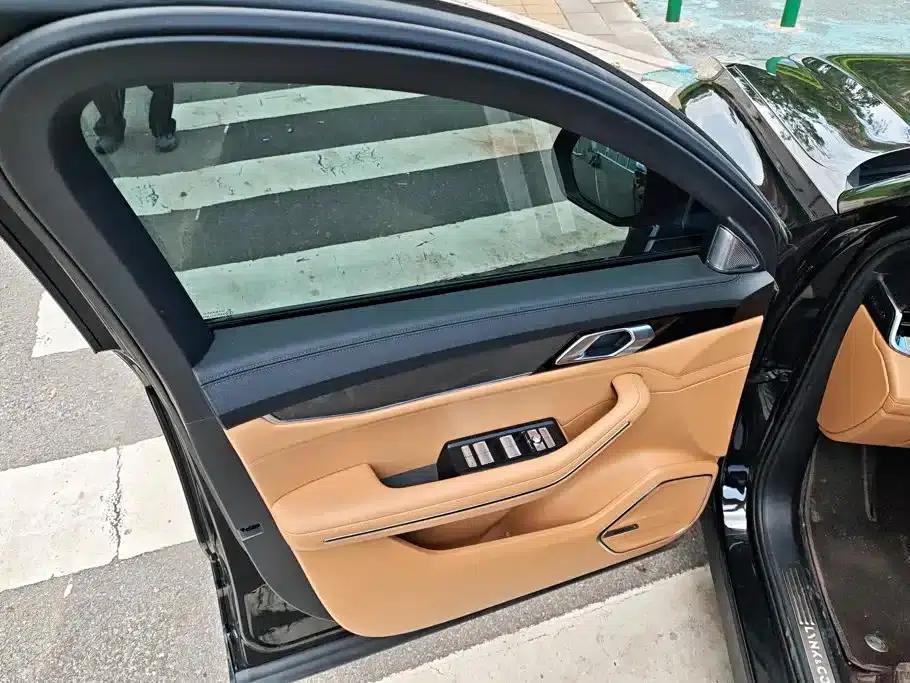 Lynk & Co 09 EM-P 2024 2.0TD EM-P AWD ULTRA Six-Seater — миниатюра 7