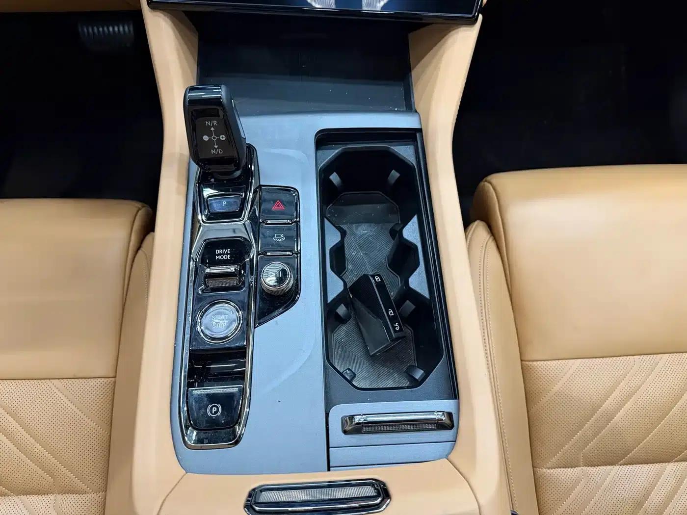 Lynk & Co 09 EM-P 2021 2.0T PHEV Halo 7-seater — миниатюра 17