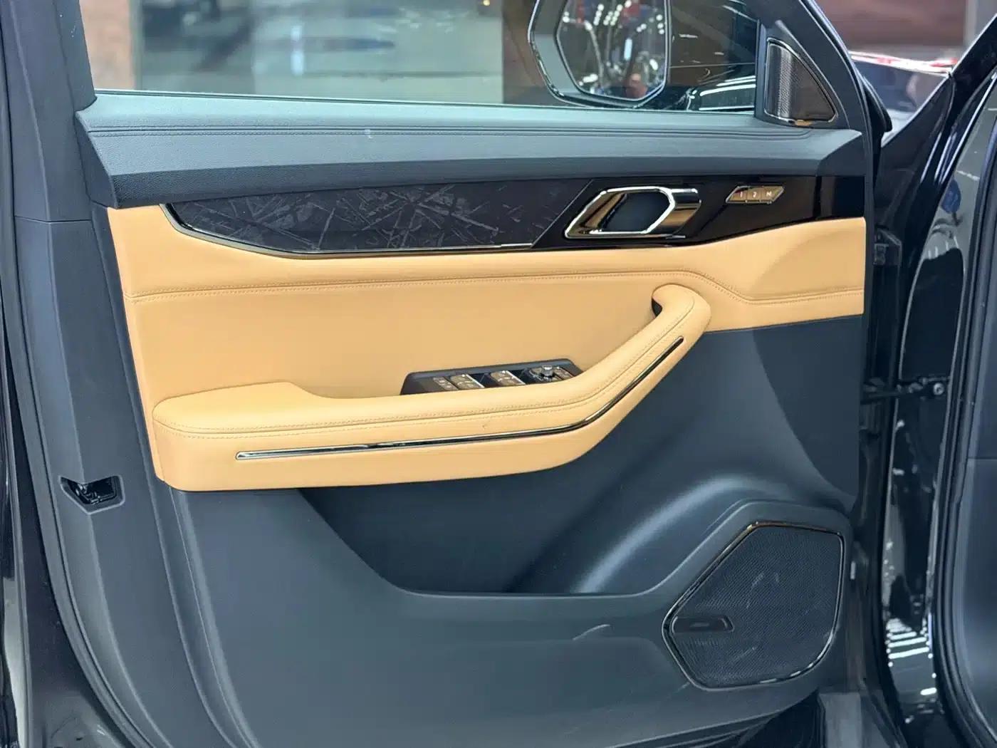 Lynk & Co 09 EM-P 2021 2.0T PHEV Halo 7-seater — миниатюра 9
