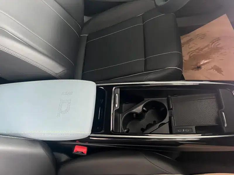 ID.4 X 2024 Pure Smart Edition — миниатюра 3