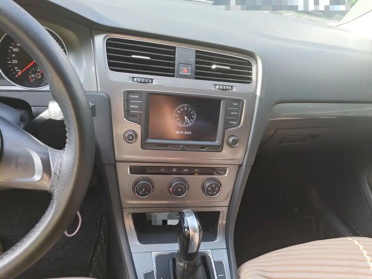 Volkswagen Golf 2014 1.6L Automatic Fashion Model — миниатюра 13
