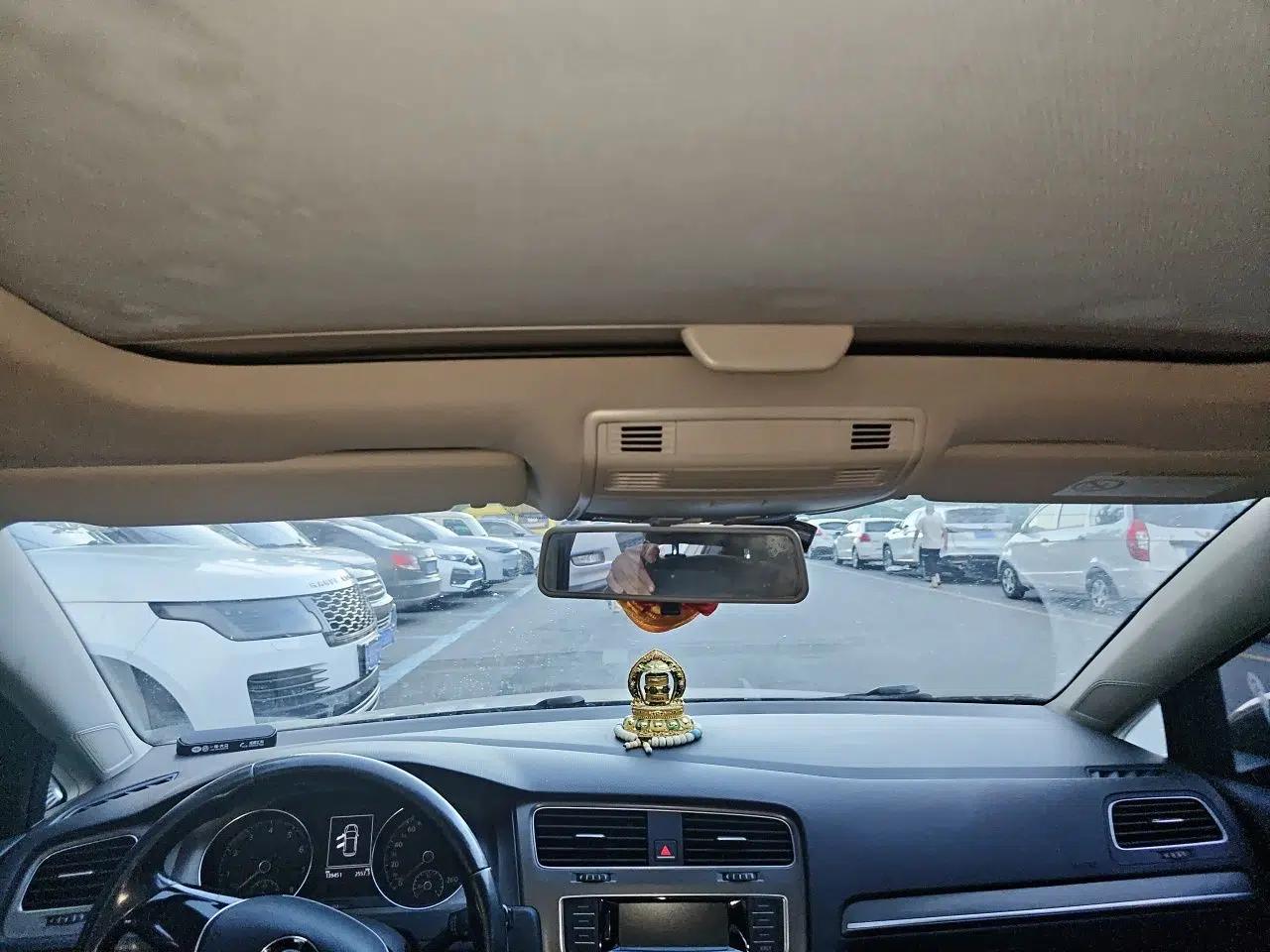 Volkswagen Golf 2015 1.4TSI Manual Comfort Model — миниатюра 18