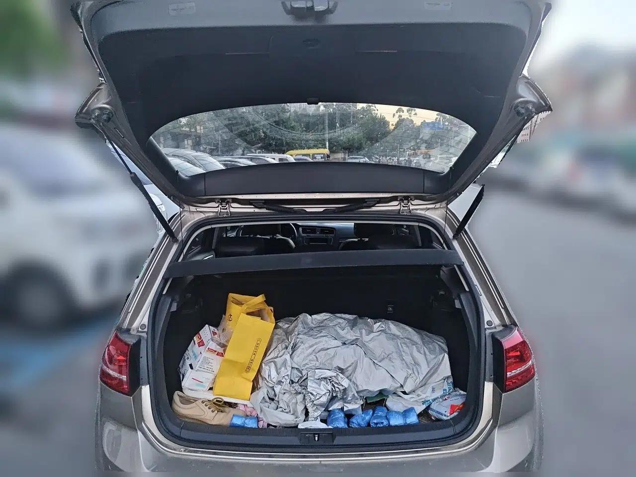 Volkswagen Golf 2015 1.4TSI Manual Comfort Model — миниатюра 19