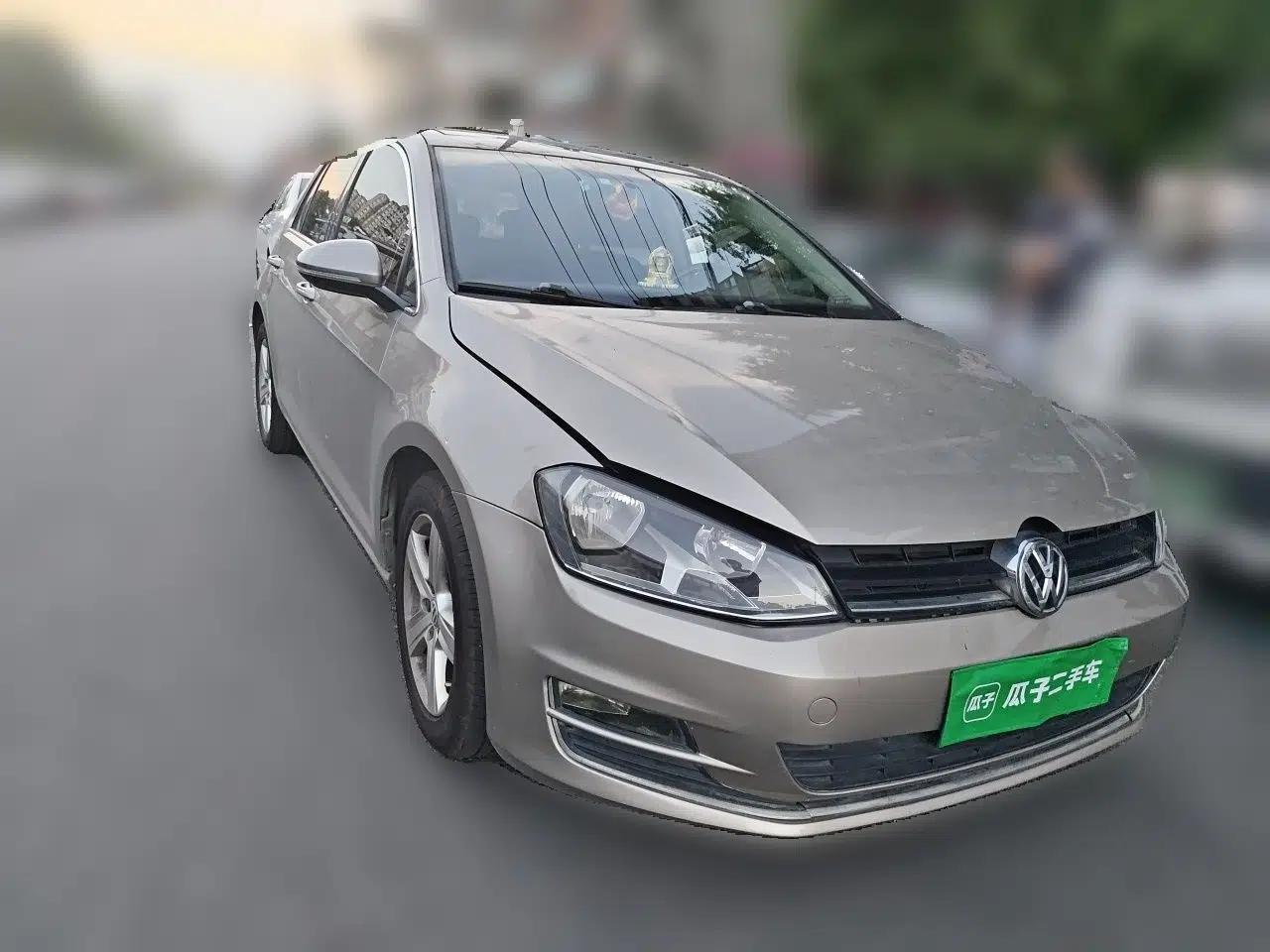 Volkswagen Golf 2015 1.4TSI Manual Comfort Model — миниатюра 3