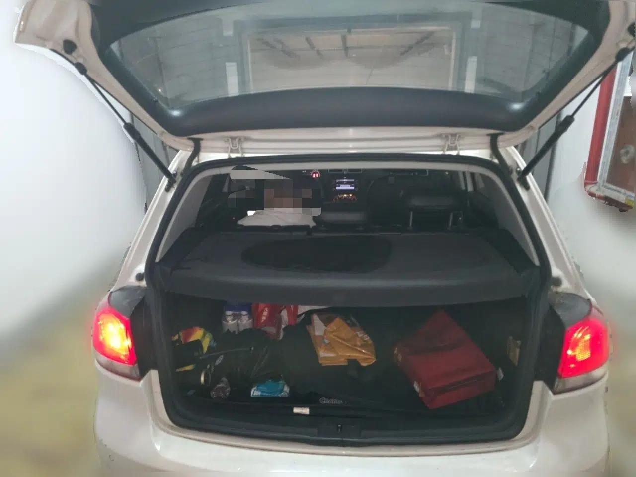 Volkswagen Golf 2012 1.6L Automatic Comfort Model — миниатюра 19