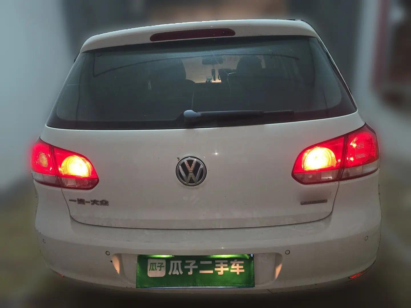 Volkswagen Golf 2012 1.6L Automatic Comfort Model — миниатюра 5