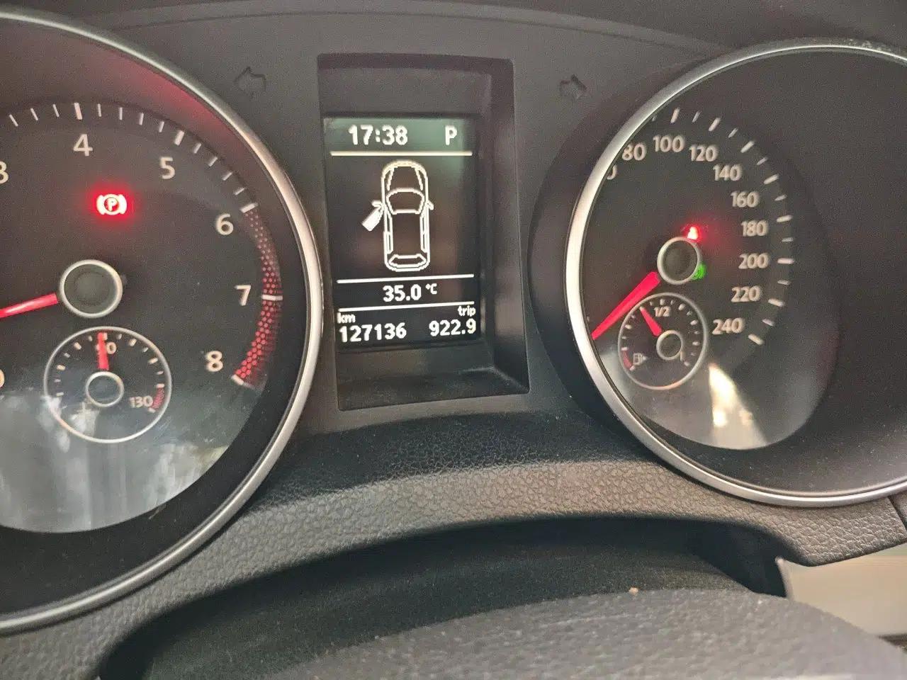 Volkswagen Golf 2012 1.4TSI Automatic Luxury Edition — миниатюра 12