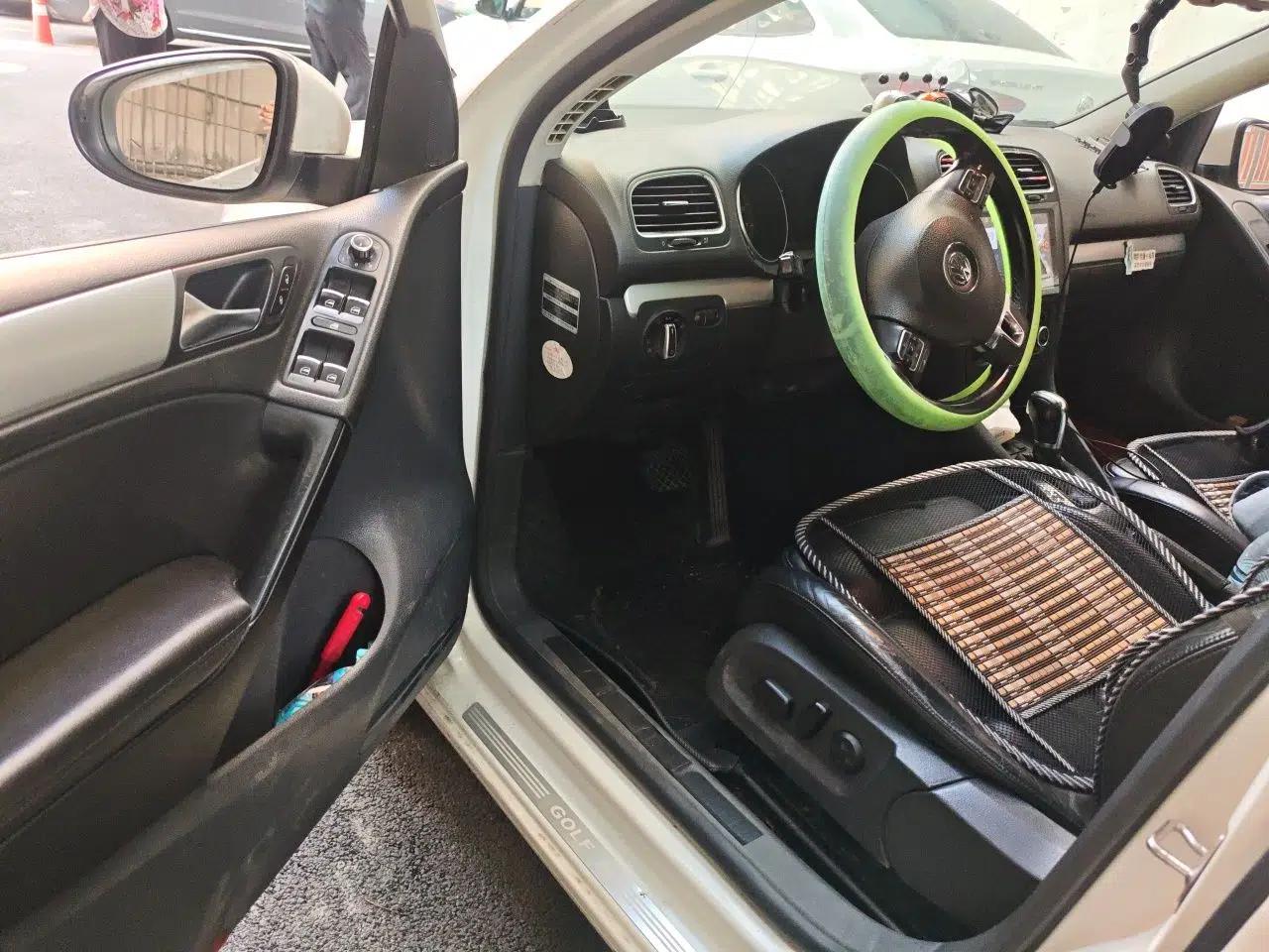 Volkswagen Golf 2012 1.4TSI Automatic Luxury Edition — миниатюра 16