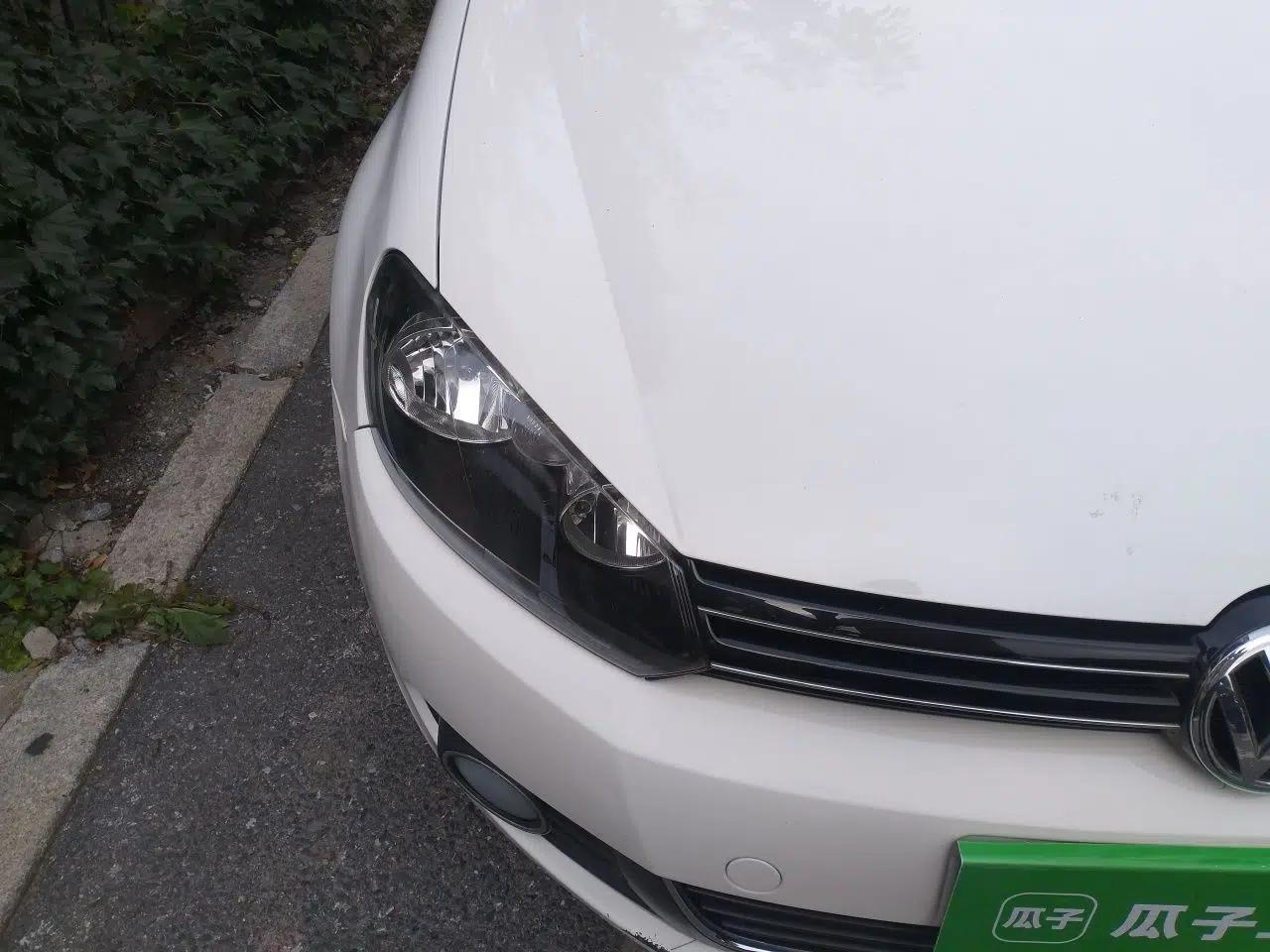 Volkswagen Golf 2012 1.6L Automatic Comfort Model — миниатюра 7