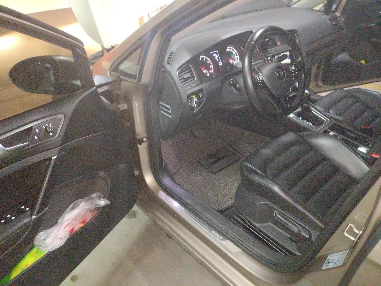 Volkswagen Golf 2016 230TSI Automatic Luxury Version — миниатюра 16