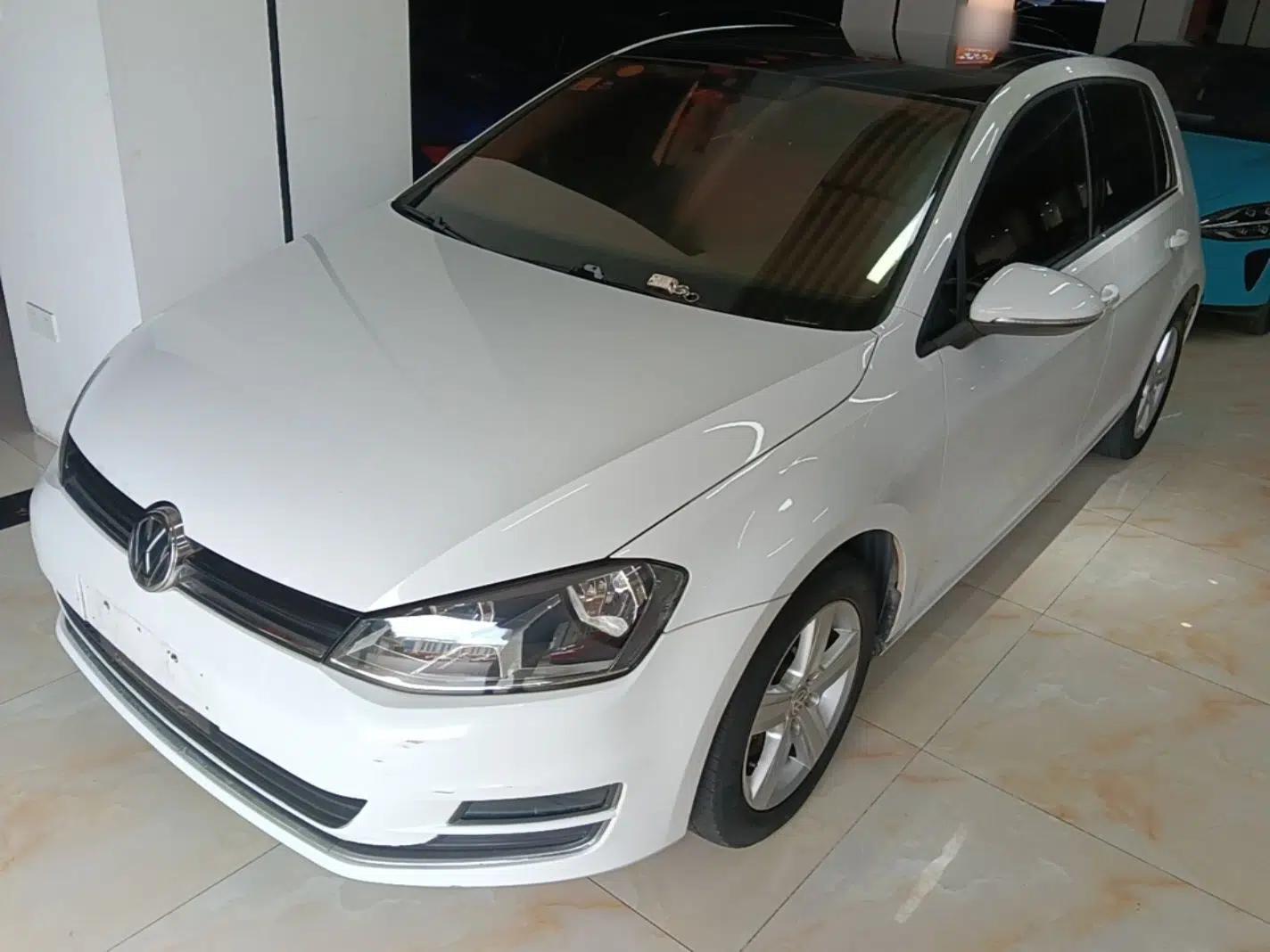 Volkswagen Golf 2016 1.6L Automatic Comfort Model — миниатюра 1