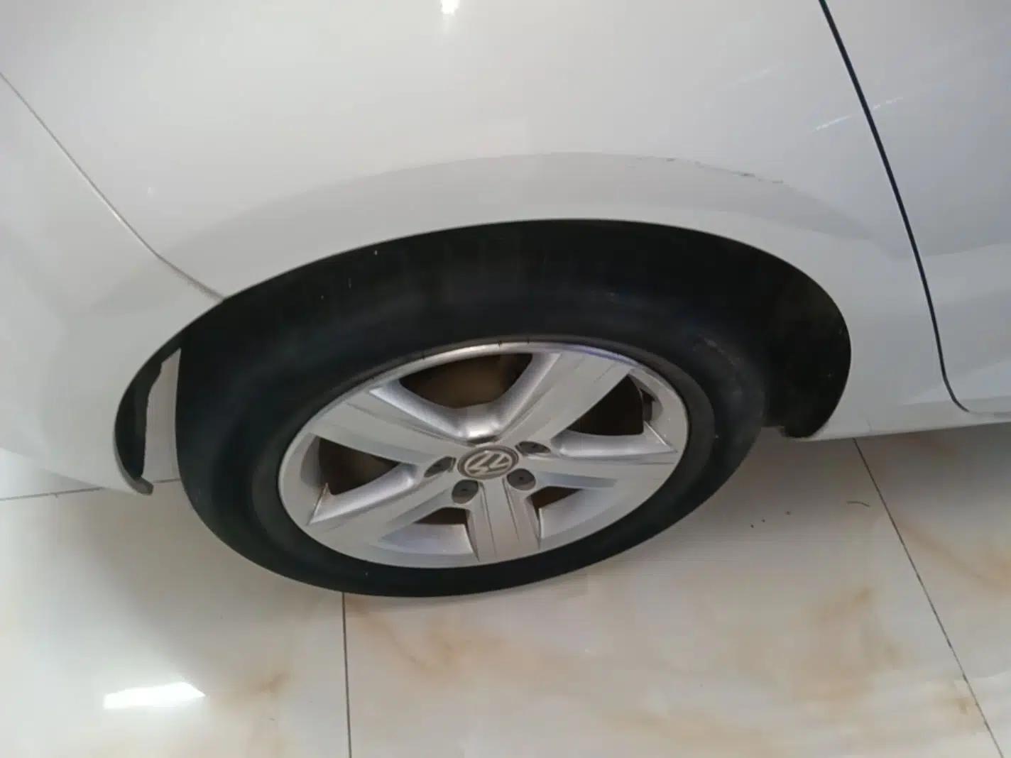 Volkswagen Golf 2016 1.6L Automatic Comfort Model — миниатюра 11