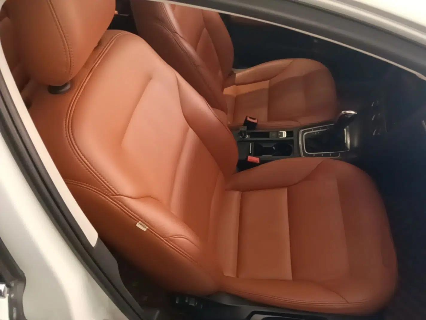 Volkswagen Golf 2016 1.6L Automatic Comfort Model — миниатюра 19