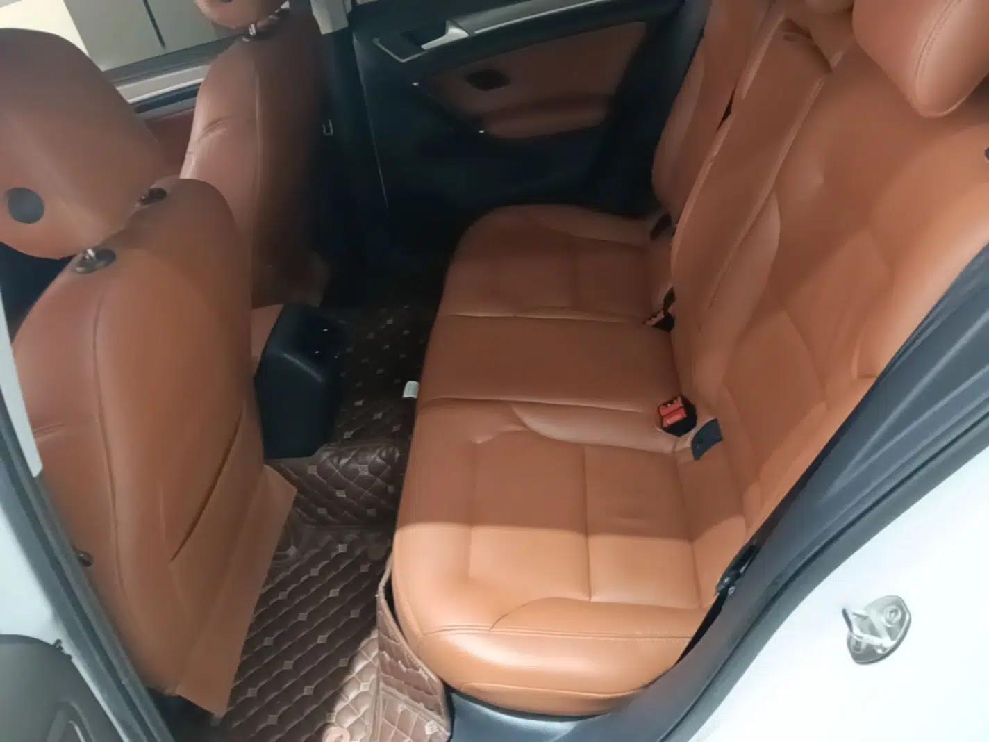 Volkswagen Golf 2016 1.6L Automatic Comfort Model — миниатюра 20