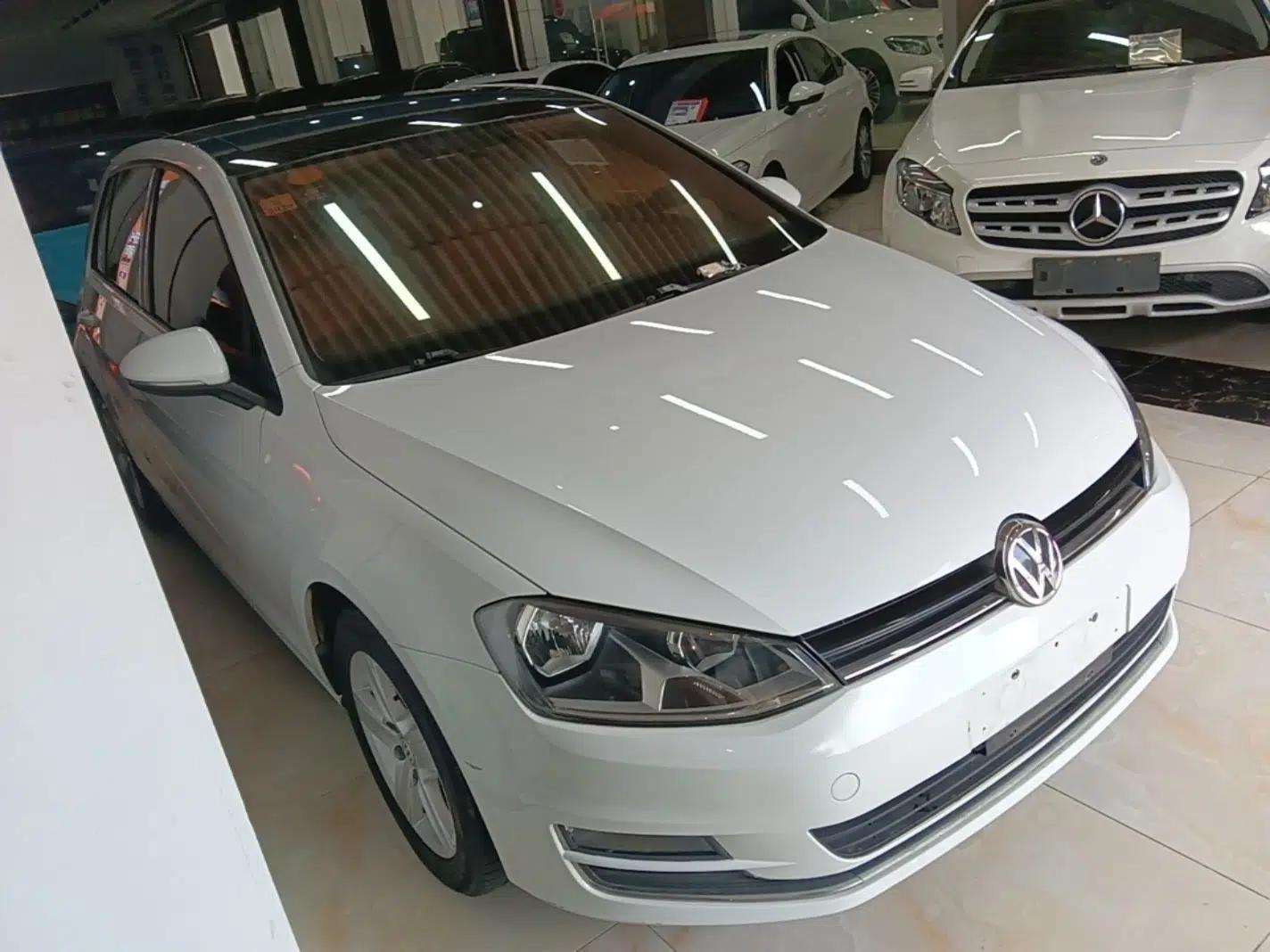 Volkswagen Golf 2016 1.6L Automatic Comfort Model — миниатюра 3