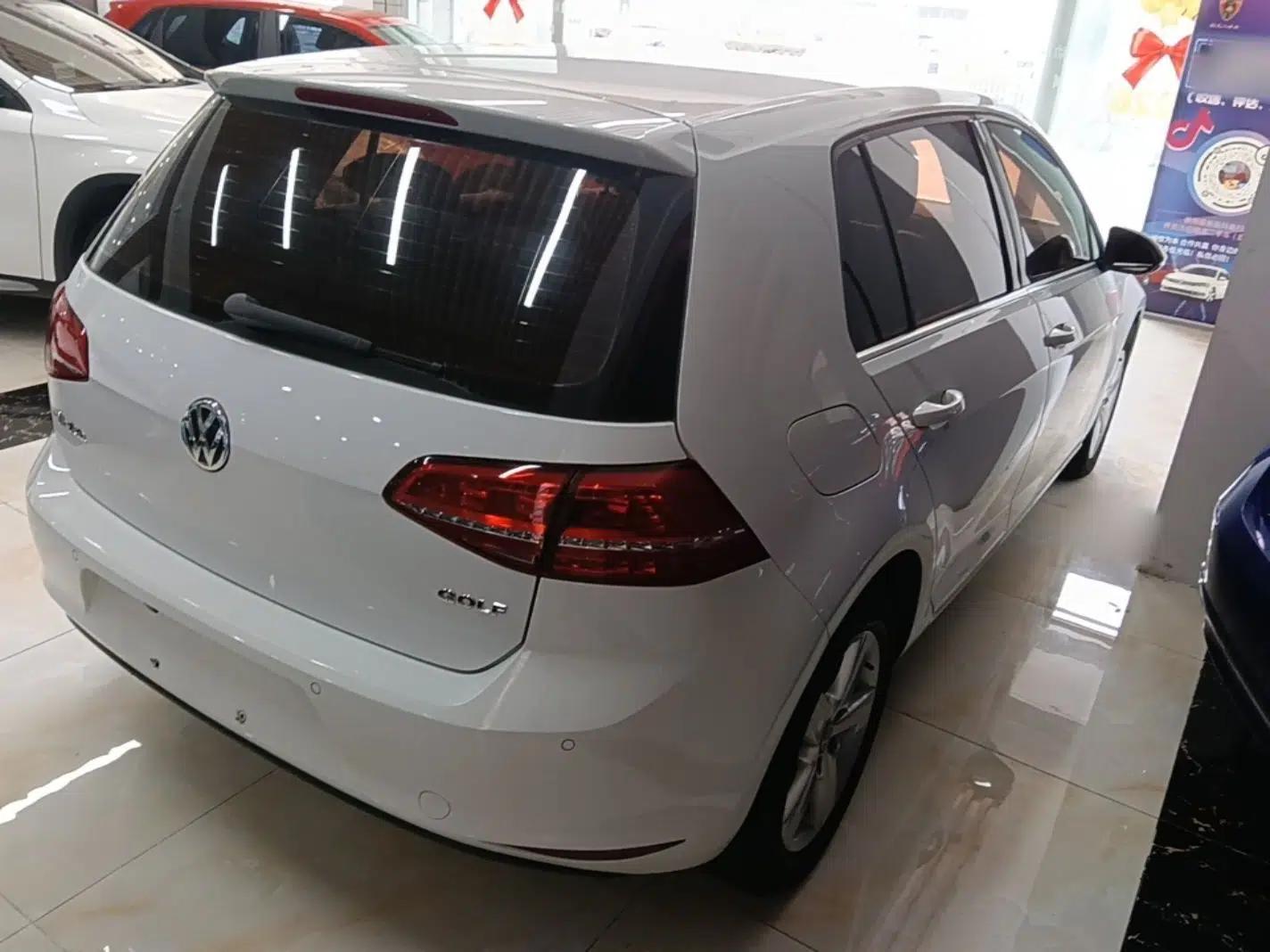 Volkswagen Golf 2016 1.6L Automatic Comfort Model — миниатюра 6