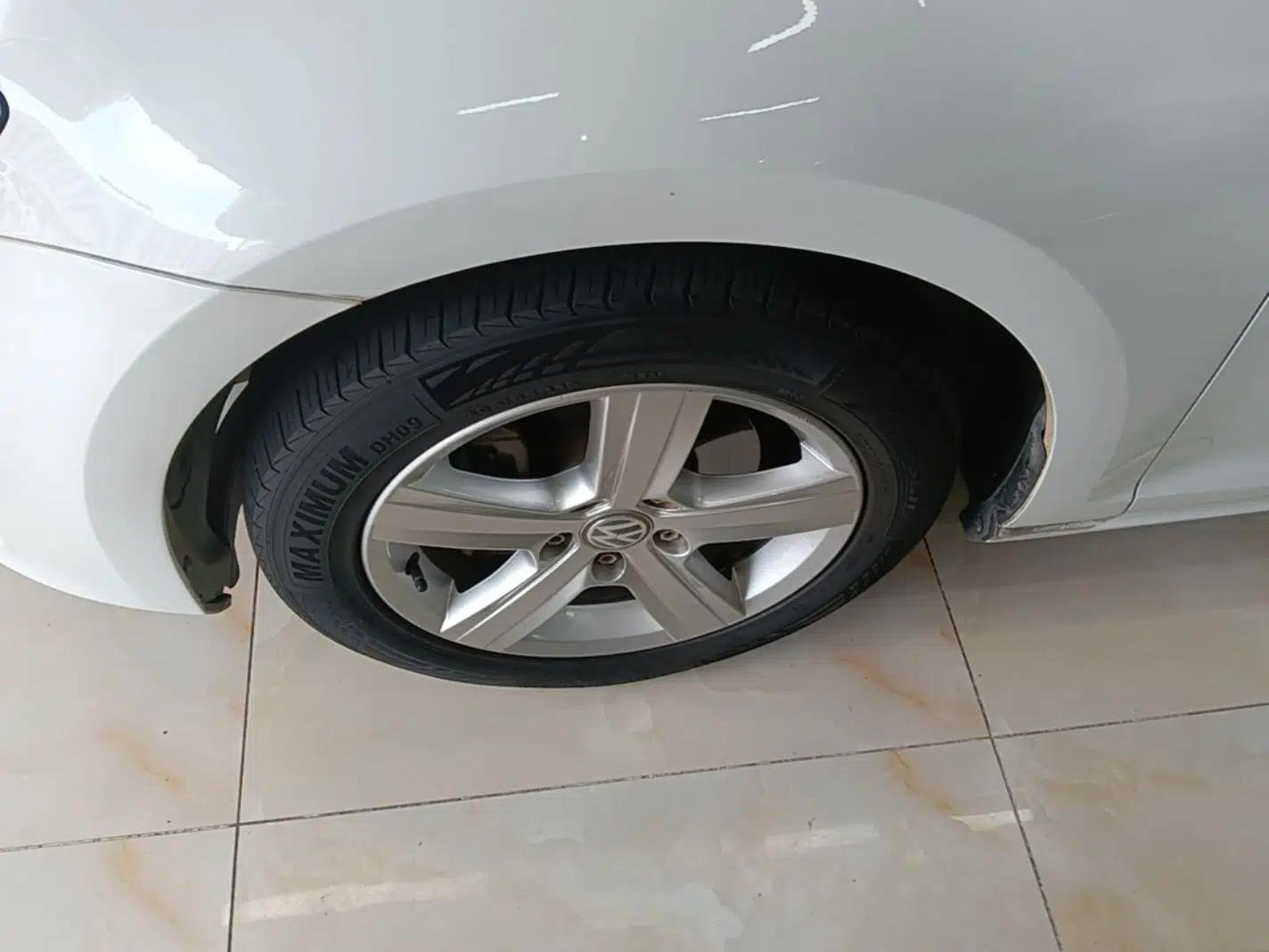 Volkswagen Golf 2016 1.6L Automatic Comfort Model — миниатюра 10