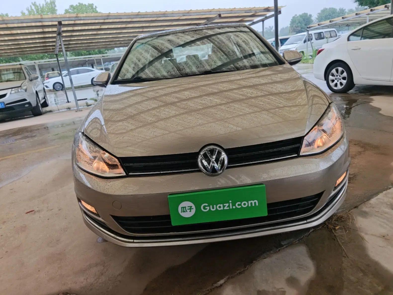 Volkswagen Golf 2015 1.6L Automatic Comfort Model — миниатюра 2