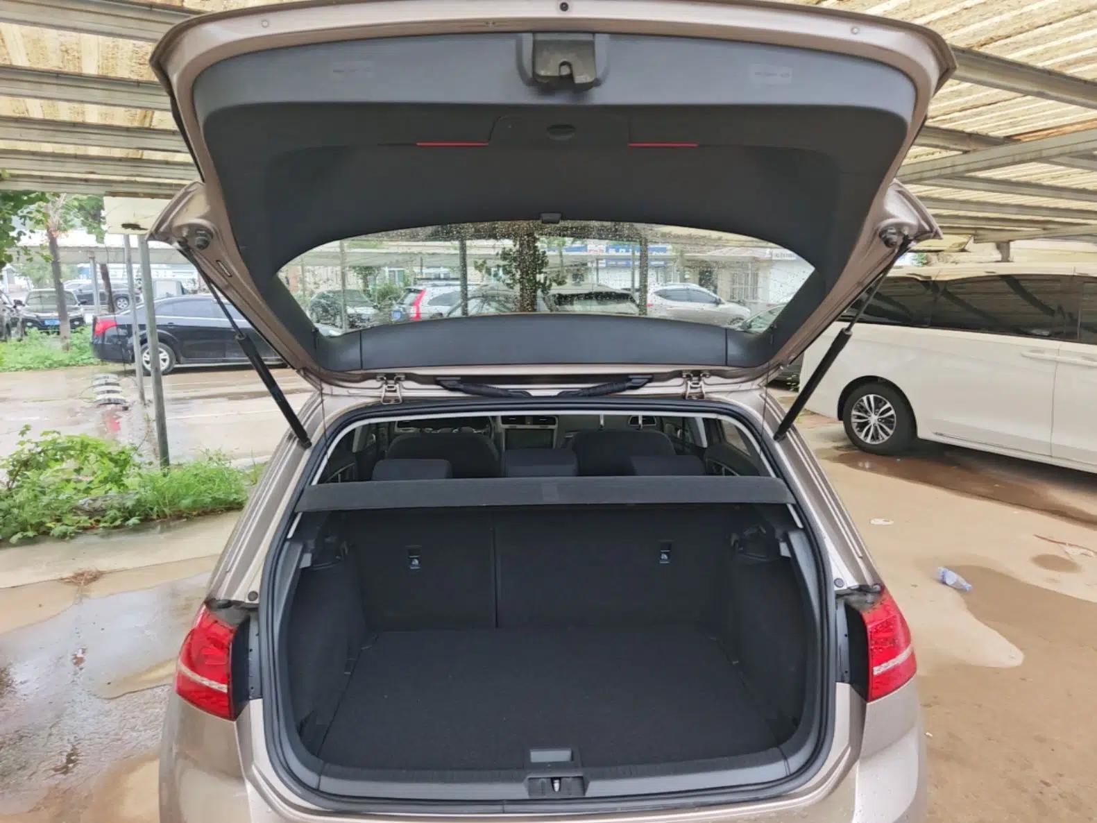 Volkswagen Golf 2015 1.6L Automatic Comfort Model — миниатюра 22