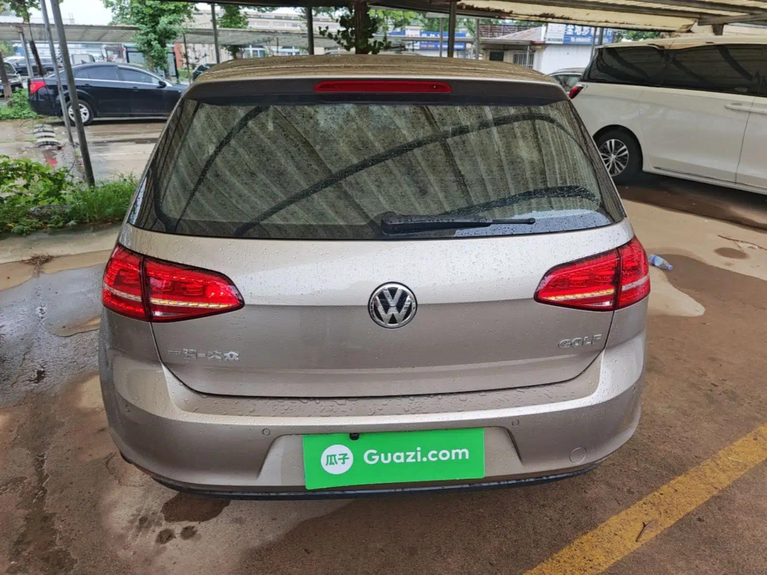 Volkswagen Golf 2015 1.6L Automatic Comfort Model — миниатюра 5
