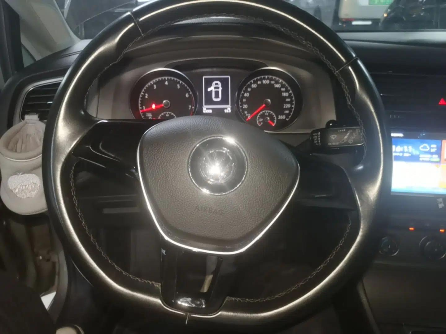 Volkswagen Golf 2015 1.4TSI Automatic Comfort Model — миниатюра 18