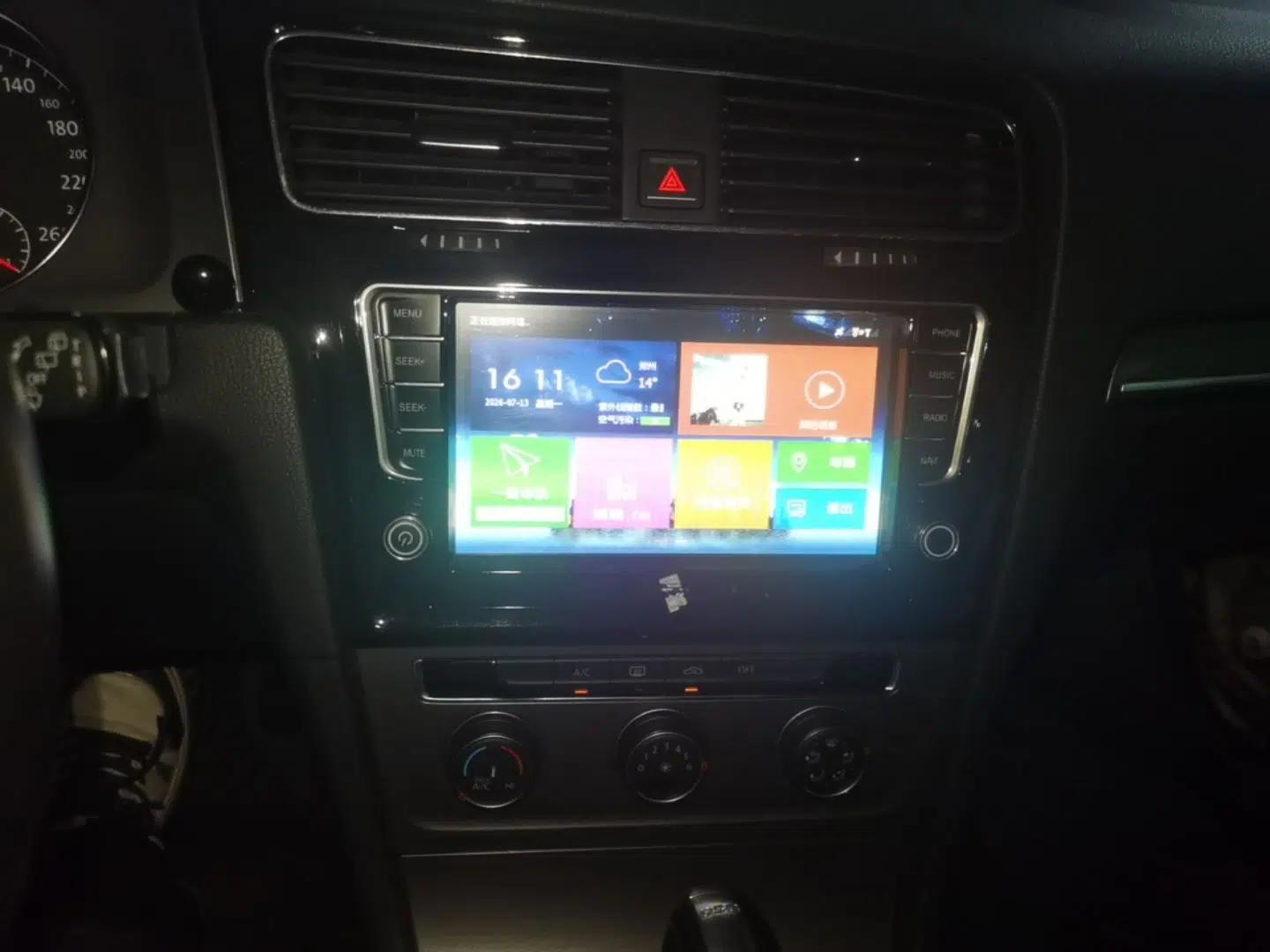 Volkswagen Golf 2015 1.4TSI Automatic Comfort Model — миниатюра 20