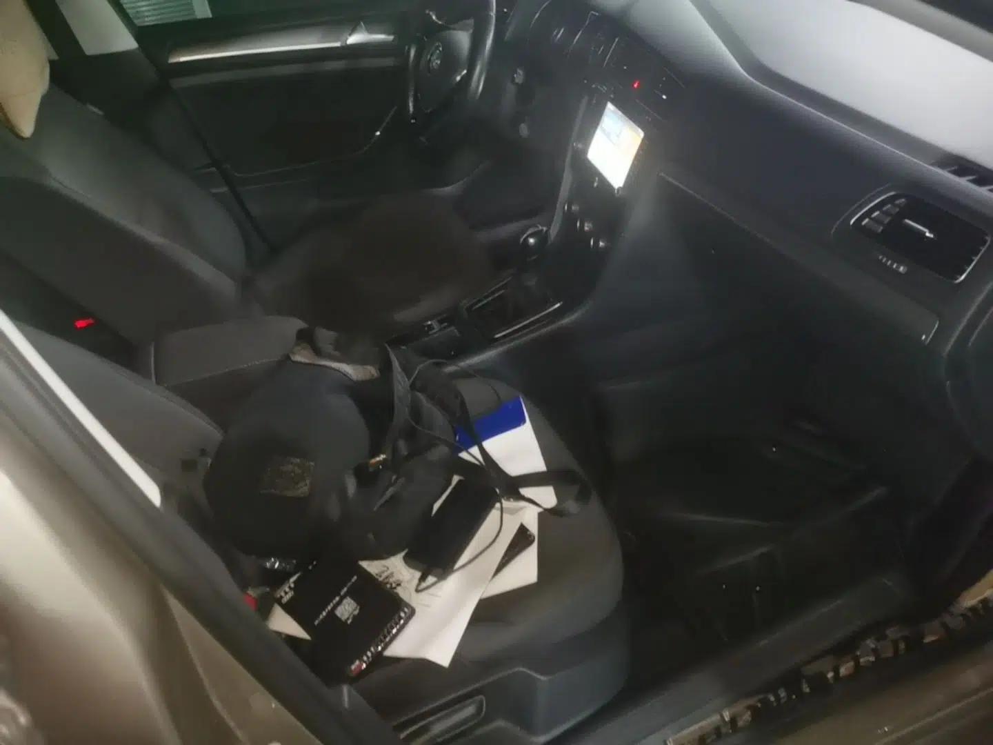 Volkswagen Golf 2015 1.4TSI Automatic Comfort Model — миниатюра 24