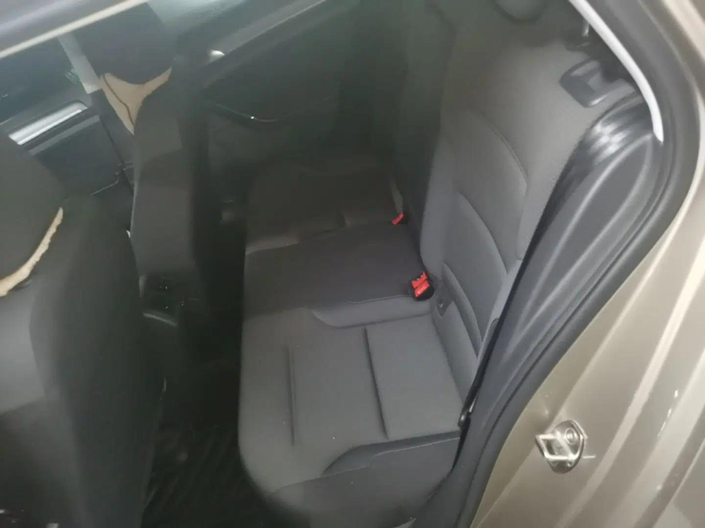 Volkswagen Golf 2015 1.4TSI Automatic Comfort Model — миниатюра 25
