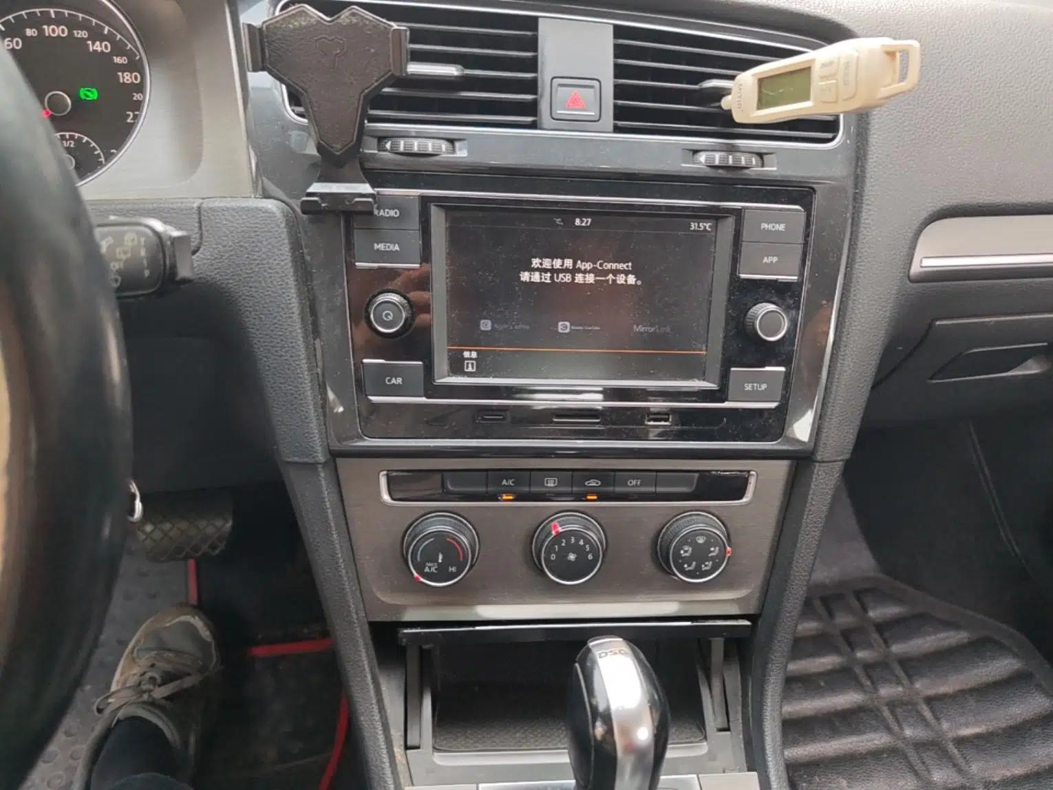 Volkswagen Golf 2014 1.4TSI Automatic Comfort Model — миниатюра 15